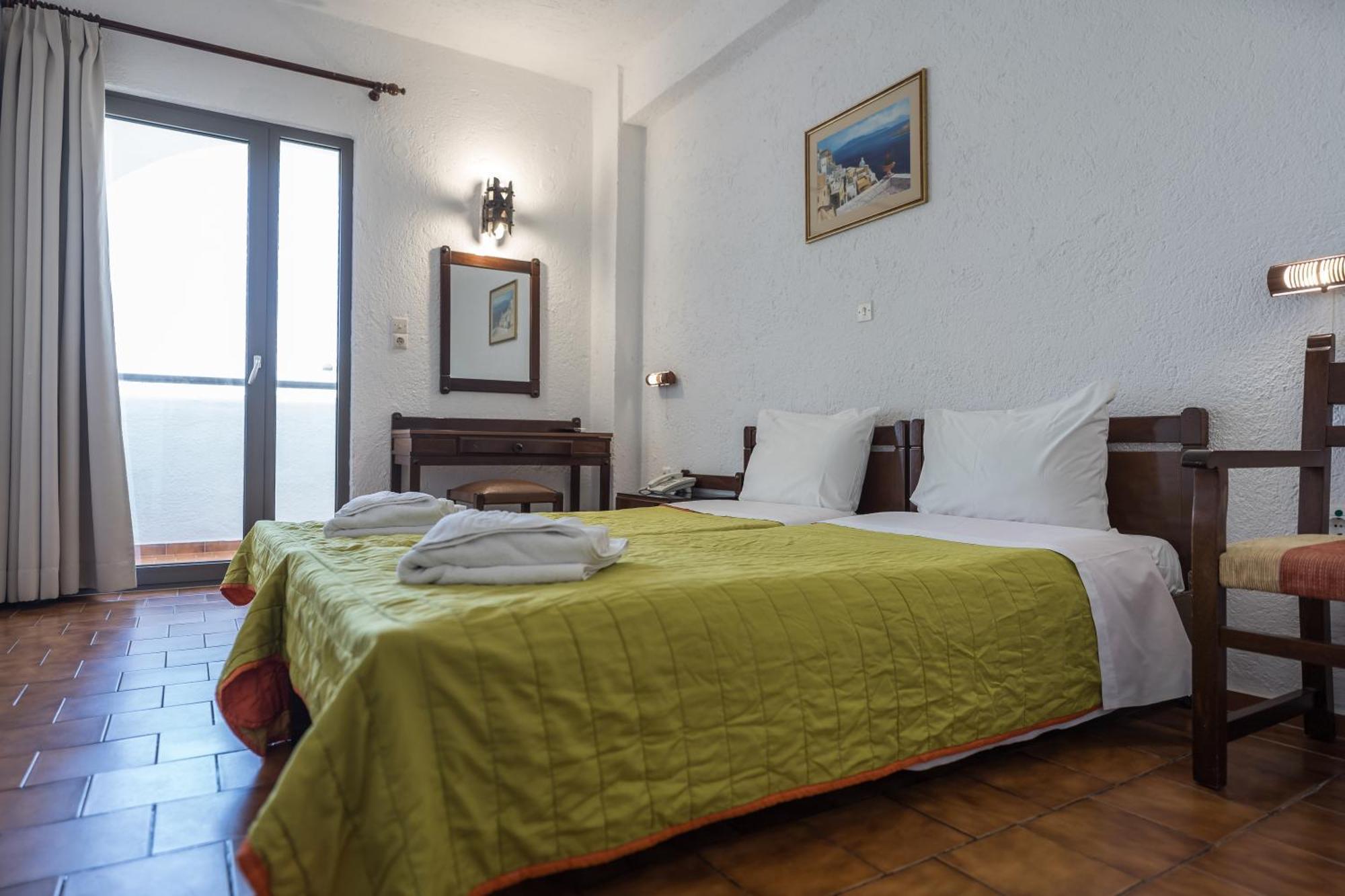 Holidays 3* Малиа
