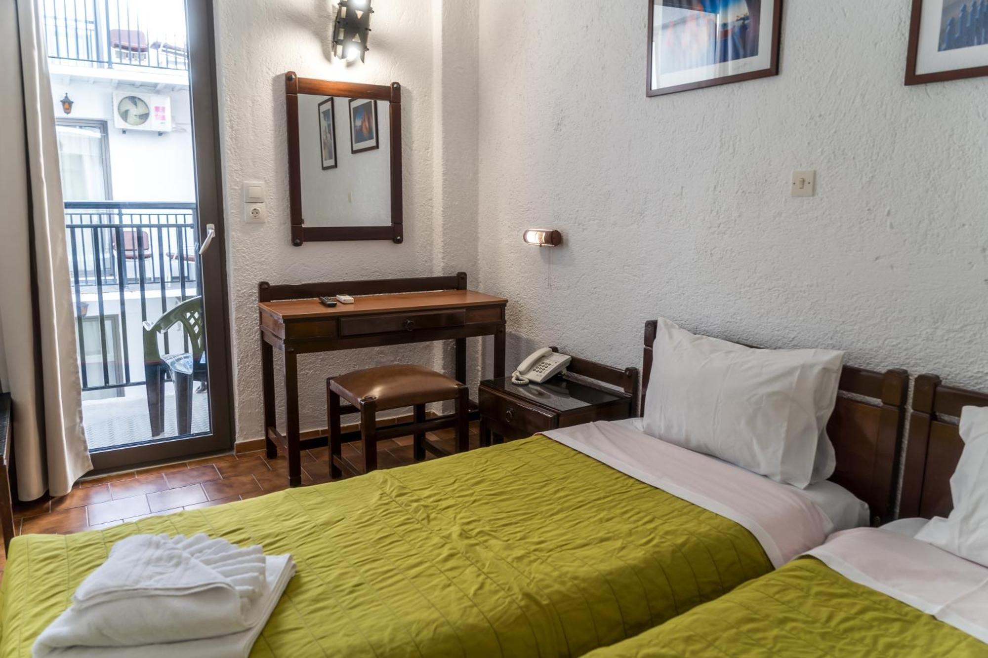 Holidays 3* Малиа